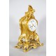 Часы из позолоченной бронзы в стиле Людовика XV