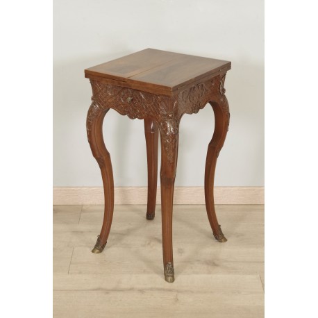 Обеденный стол в стиле Regency